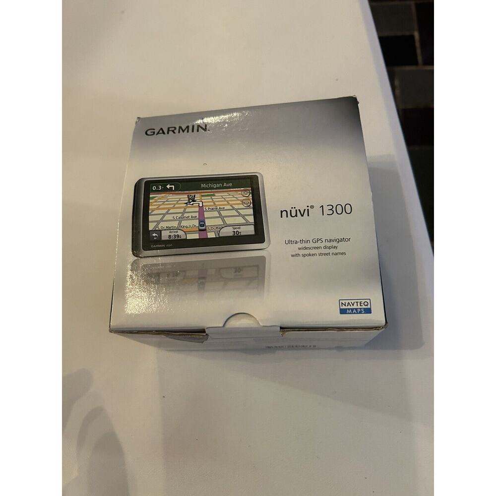 Garmin nüvi 1300 4.3-Inch Portable GPS Navigator